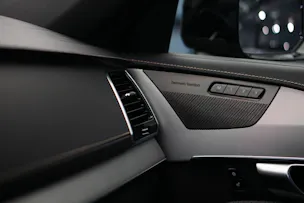 VOLVO XC90 T8 eAWD PluginHybrid R-Design Geartronic *Gratisservice* *7 Plätze*