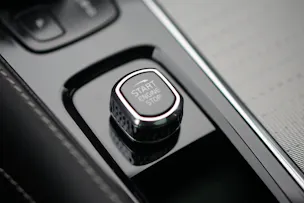 VOLVO XC90 T8 eAWD PluginHybrid R-Design Geartronic *Gratisservice* *7 Plätze*