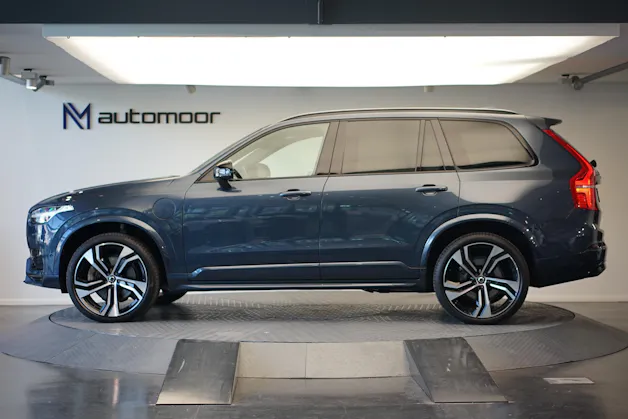 VOLVO XC90 T8 eAWD PluginHybrid R-Design Geartronic *Gratisservice* *7 Plätze*