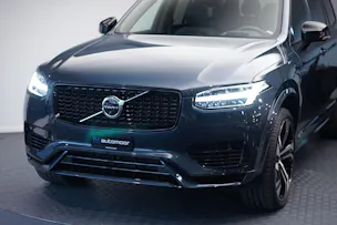 VOLVO XC90 T8 eAWD PluginHybrid R-Design Geartronic *Gratisservice* *7 Plätze*