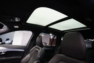 VOLVO XC90 T8 eAWD PluginHybrid R-Design Geartronic *Gratisservice* *7 Plätze*
