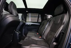 VOLVO XC90 T8 eAWD PluginHybrid R-Design Geartronic *Gratisservice* *7 Plätze*