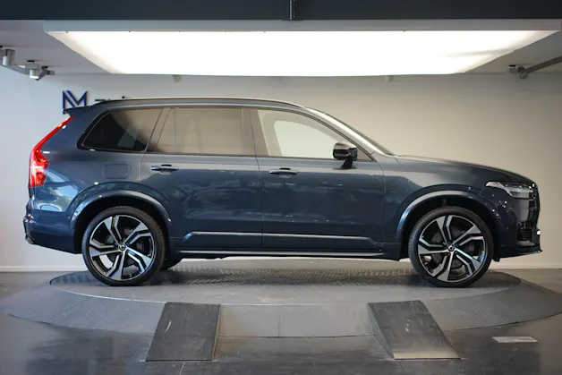 VOLVO XC90 T8 eAWD PluginHybrid R-Design Geartronic *Gratisservice* *7 Plätze*