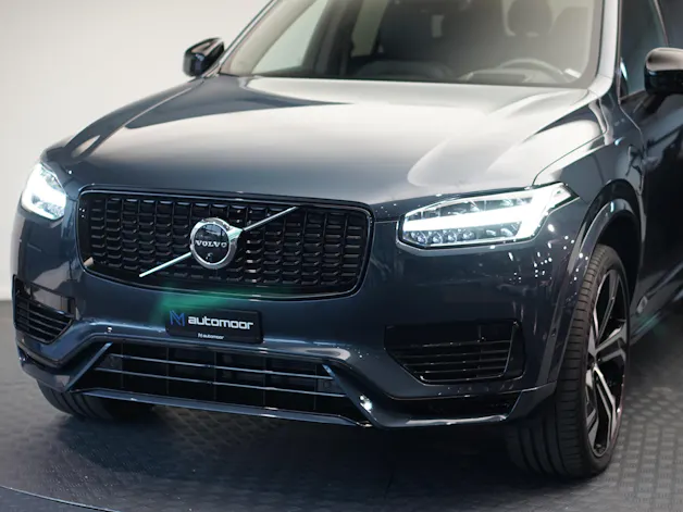 VOLVO XC90 T8 eAWD PluginHybrid R-Design Geartronic *Gratisservice* *7 Plätze*