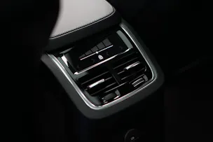 VOLVO XC90 T8 eAWD PluginHybrid R-Design Geartronic *Gratisservice* *7 Plätze*