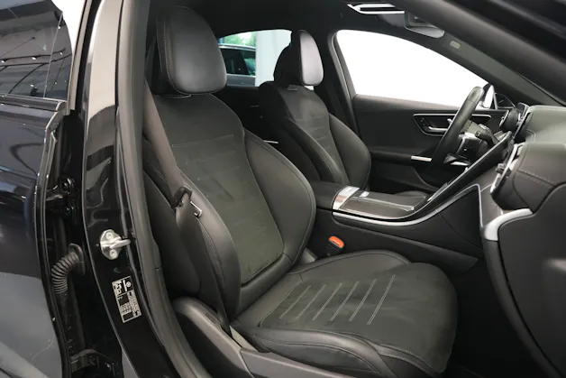 MERCEDES-BENZ C 300e 4Matic AMG Line *CH-Fahrzeug*
