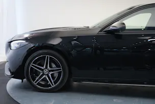 MERCEDES-BENZ C 300e 4Matic AMG Line *CH-Fahrzeug*