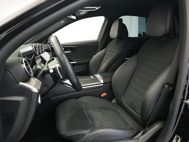 MERCEDES-BENZ C 300e 4Matic AMG Line *CH-Fahrzeug*