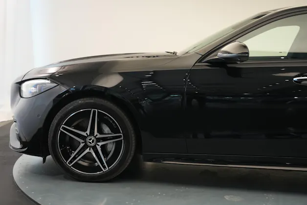 MERCEDES-BENZ C 300e 4Matic AMG Line *CH-Fahrzeug*