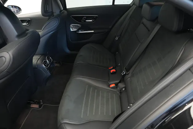 MERCEDES-BENZ C 300e 4Matic AMG Line *CH-Fahrzeug*