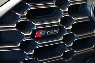AUDI SQ5 TDI quattro tiptronic *Panorama* *Assistenzpaket*