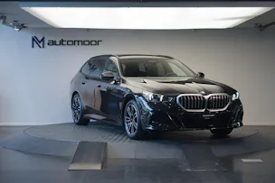 BMW 540d xDrive 48V Touring M Sport Steptronic *Panorama* *B&W* *AHK* *Carbon* *HuD*