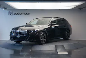 BMW 540d xDrive 48V Touring M Sport Steptronic *Panorama* *B&W* *AHK* *Carbon* *HuD*