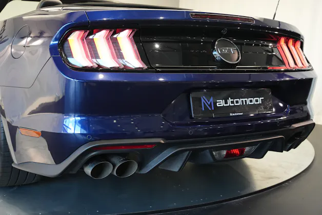 FORD Mustang Convertible 5.0 V8 GT Automat
