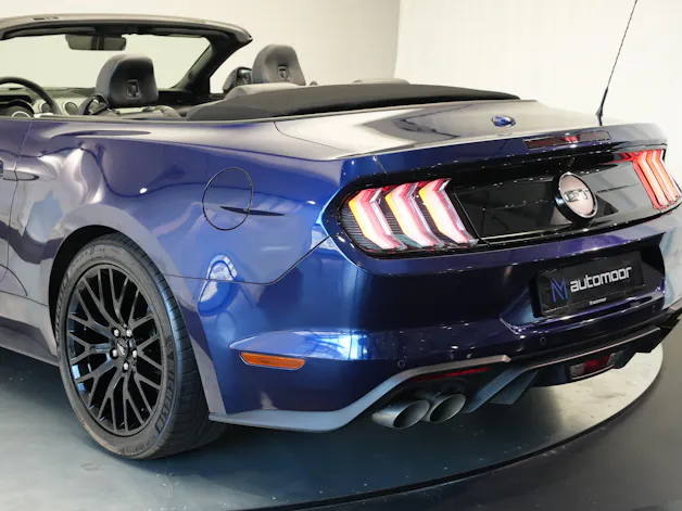 FORD Mustang Convertible 5.0 V8 GT Automat
