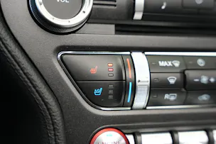 FORD Mustang Convertible 5.0 V8 GT Automat