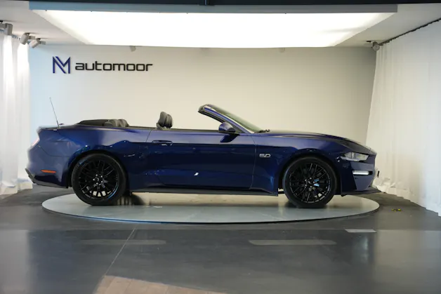 FORD Mustang Convertible 5.0 V8 GT Automat