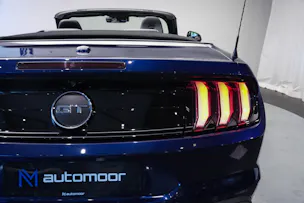 FORD Mustang Convertible 5.0 V8 GT Automat
