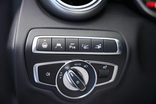 MERCEDES-BENZ C 63 S AMG Premium 9G-tronic *CH-Fahrzeug* *Designo Mattlackierung* *Carbon* *Burmester*