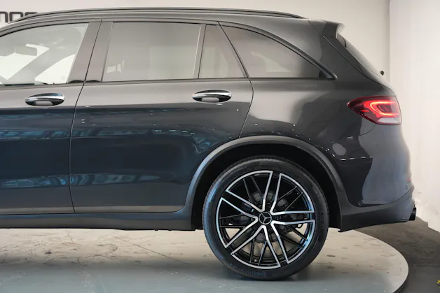 MERCEDES-BENZ GLC 43 AMG 4Matic 9G-Tronic *CH-FZ* *Pano* *Burmester* *HuD* *AHK*