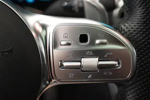 MERCEDES-BENZ GLC 43 AMG 4Matic 9G-Tronic *CH-FZ* *Pano* *Burmester* *HuD* *AHK*