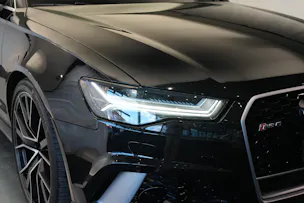 AUDI RS6 Avant 4.0 TFSI V8 performance quattro