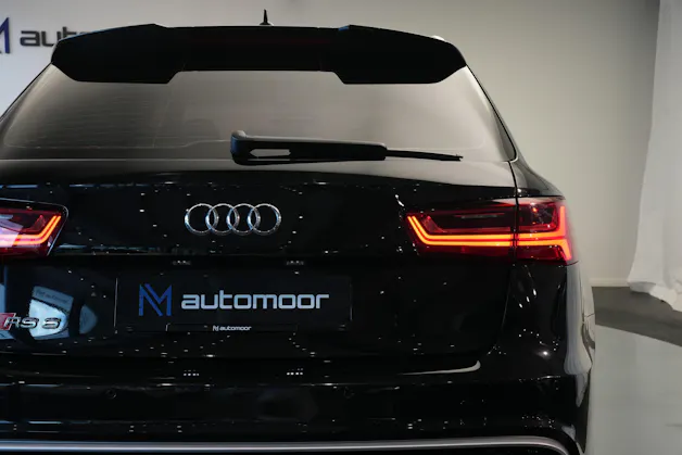 AUDI RS6 Avant 4.0 TFSI V8 performance quattro