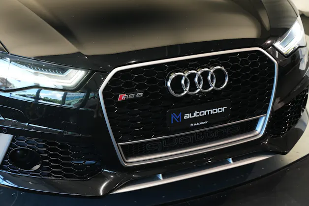AUDI RS6 Avant 4.0 TFSI V8 performance quattro