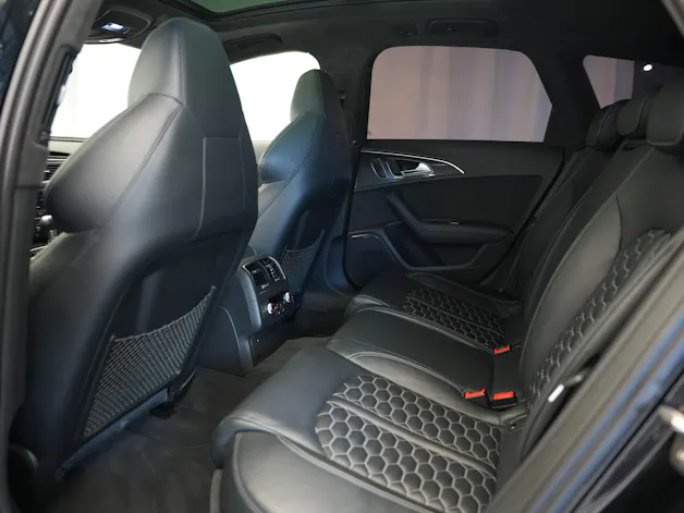 AUDI RS6 Avant 4.0 TFSI V8 performance quattro