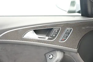 AUDI RS6 Avant 4.0 TFSI V8 performance quattro