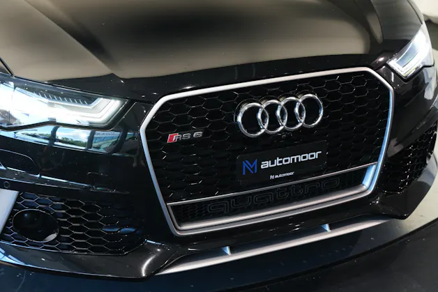 AUDI RS6 Avant 4.0 TFSI V8 performance quattro