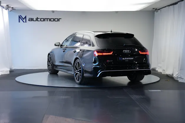 AUDI RS6 Avant 4.0 TFSI V8 performance quattro