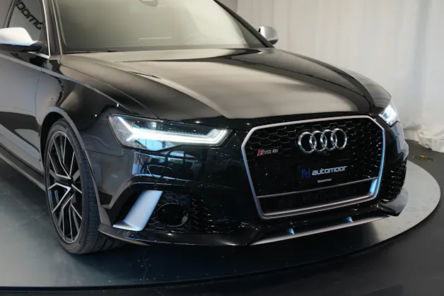 AUDI RS6 Avant 4.0 TFSI V8 performance quattro