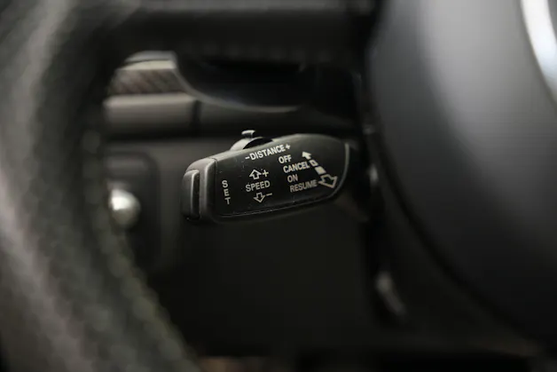 AUDI RS6 Avant 4.0 TFSI V8 performance quattro