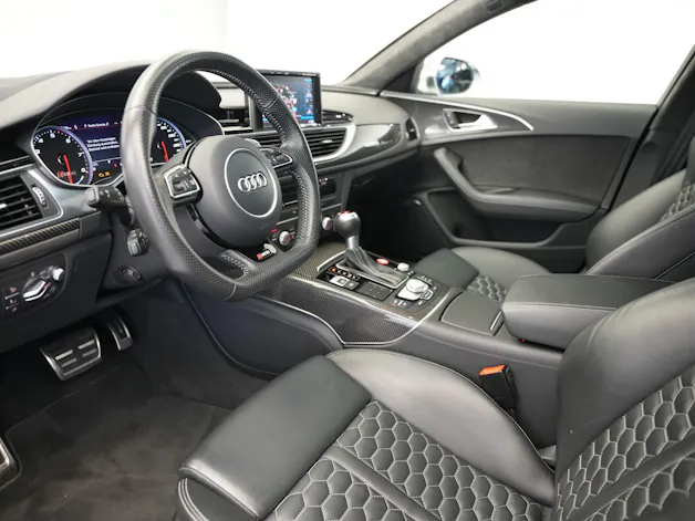 AUDI RS6 Avant 4.0 TFSI V8 performance quattro
