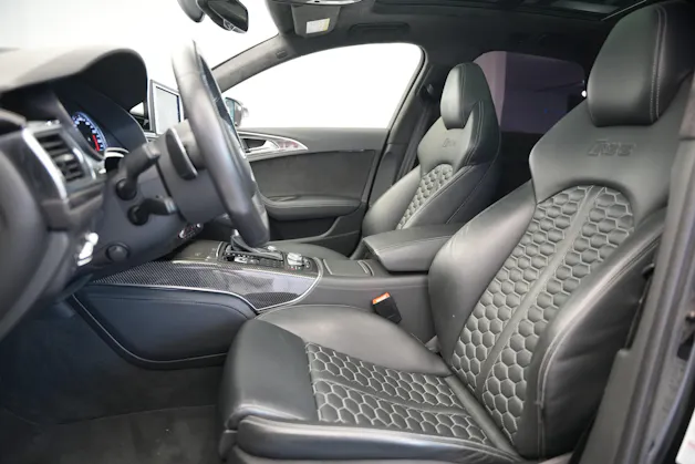 AUDI RS6 Avant 4.0 TFSI V8 performance quattro