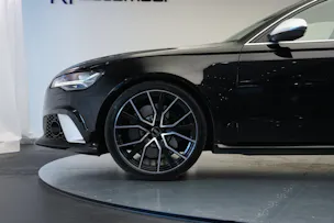 AUDI RS6 Avant 4.0 TFSI V8 performance quattro