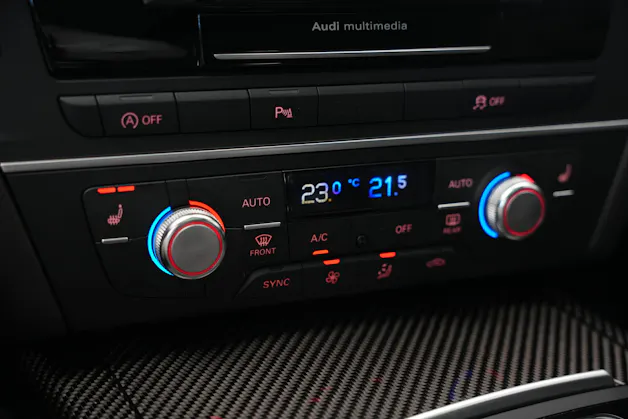 AUDI RS6 Avant 4.0 TFSI V8 performance quattro