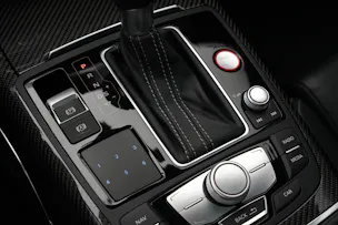 AUDI RS6 Avant 4.0 TFSI V8 performance quattro