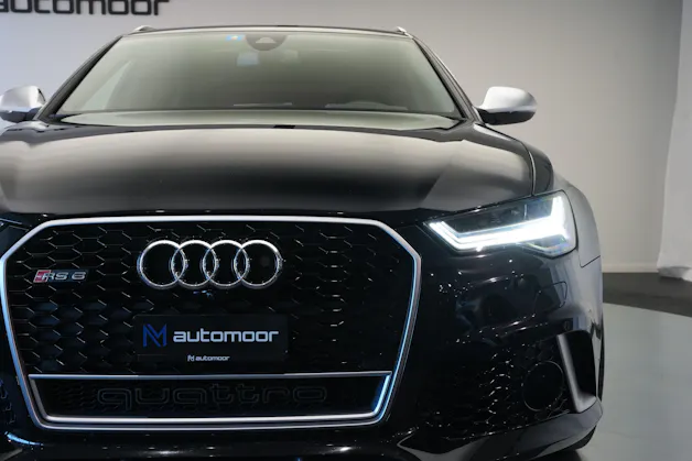 AUDI RS6 Avant 4.0 TFSI V8 performance quattro