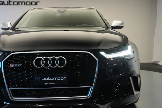 AUDI RS6 Avant 4.0 TFSI V8 performance quattro