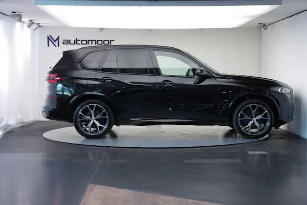 BMW X5 xDrive 48V 40d M Sport Pro Steptronic *M Sportsitze* *Panorama* *AHK*