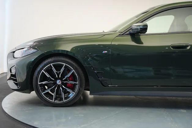 BMW 430i Gran Coupé M Sport PRO Steptronic *Carbon* *Sanremo grün* *50 Jahre* *Glasdach*