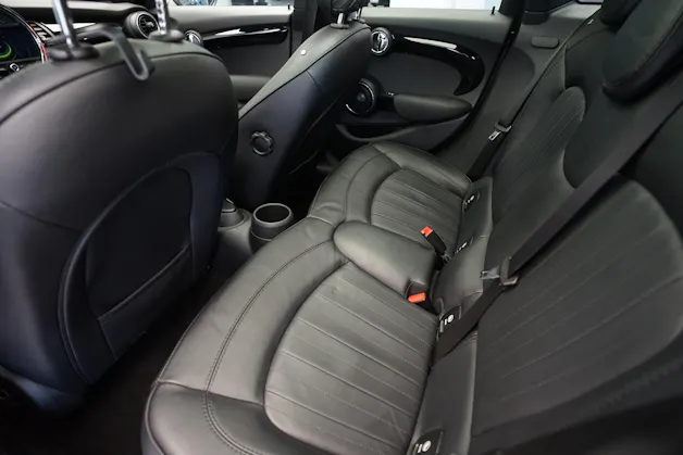 MINI Cooper S Steptronic *CH-Fahrzeug*