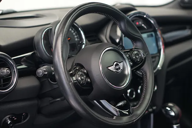 MINI Cooper S Steptronic *CH-Fahrzeug*