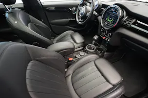 MINI Cooper S Steptronic *CH-Fahrzeug*
