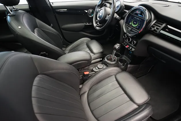 MINI Cooper S Steptronic *CH-Fahrzeug*