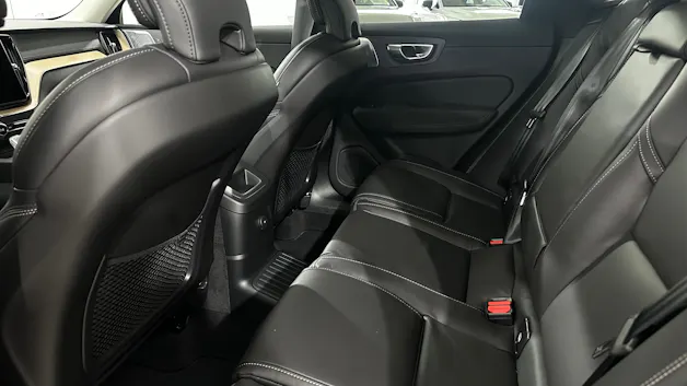 VOLVO XC60 2.0 T8 TE Ultra Dark eAWD