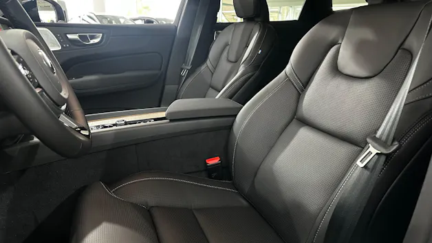 VOLVO XC60 2.0 T8 TE Ultra Dark eAWD