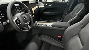 VOLVO XC60 2.0 T8 TE Ultra Dark eAWD